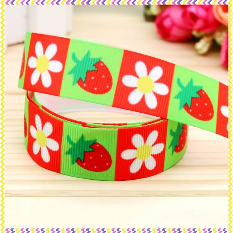 New 7/8'' Free Shipping Strawberry Printed Grosgrain Ribbon Hair Bow Headwear Party Decoration