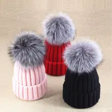 Съемный натуральный из меха черно-бурой лисицы, Pom poms мяч зимняя теплая вязаная шерстяная шапочка вязаная шапка с помпоном из шерсти с меховыми помпонами Skullies Для женщин
