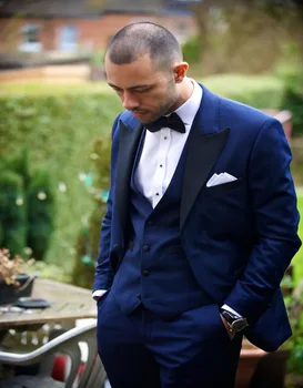 

Royal Blue 2019 Groom Tuxedos Two buttons Best Man Party Mens Suits Silver Dinner Suits (Jacket+Pants+Bow Tie+Vest)