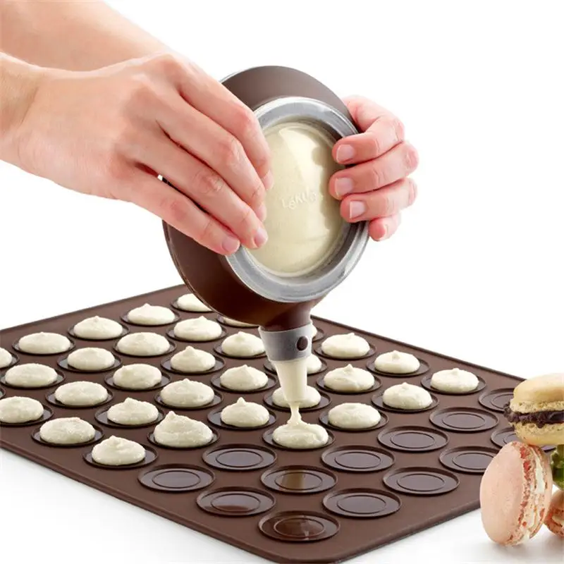 

2PC/SET 48 Holes Macaron Silicone Mat cake decorating tools Cake mold + Dessert Decorating Tips Cream Squeezing Nozzle Tool Set