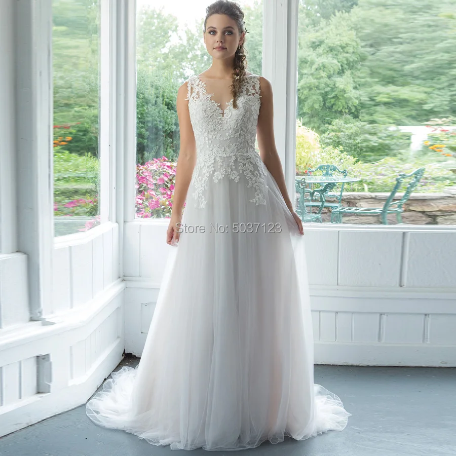 

A Line Tulle Wedding Dresses V Neck Sleeveless Lace Appliques Button Illusion Vestido De Noiva Wedding Gowns for Bride