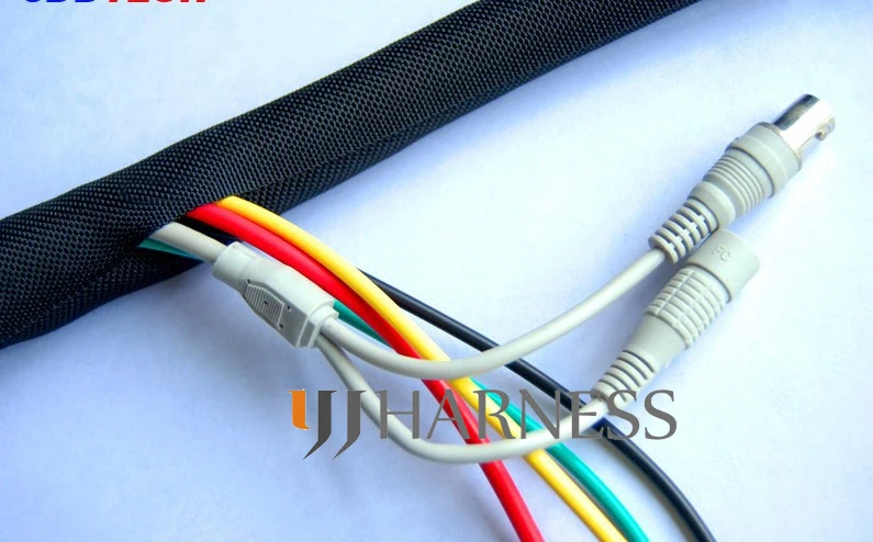 

20ft 8mm dia Split Self Closing Braided Sleeving for Cord Connectitvity