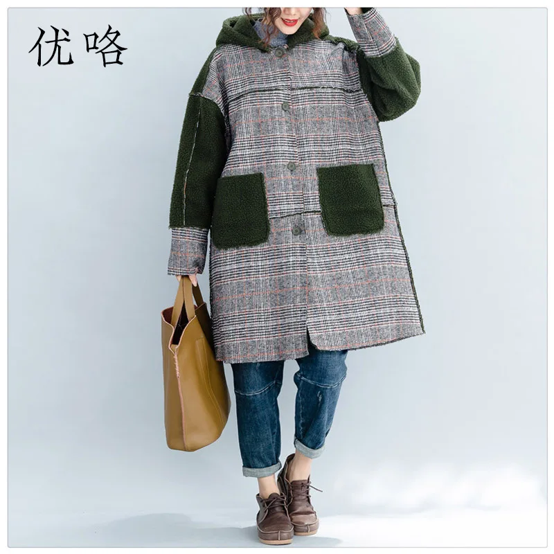 Goedkoop 2018 Winter vrouwen Lamswol Arty Plaid Jas Plus Size Hoed Mode Lange Wollen Warme Jas Vrouwelijke Losse Hooded Faux bontjas