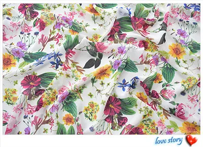 

High quality high-viscosity chiffon spring and summer calico fabric white background color plant flower soft clothing
