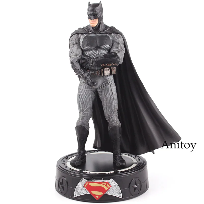 Фигурка Бэтмена Против Супермена на заре справедливости, фигурки Бэтмена, статуя, светодиодное освещение, базовая игрушка, фигурка куклы 19 см - Цвет: in bag