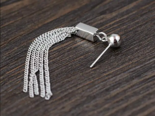 silver-earrings015d