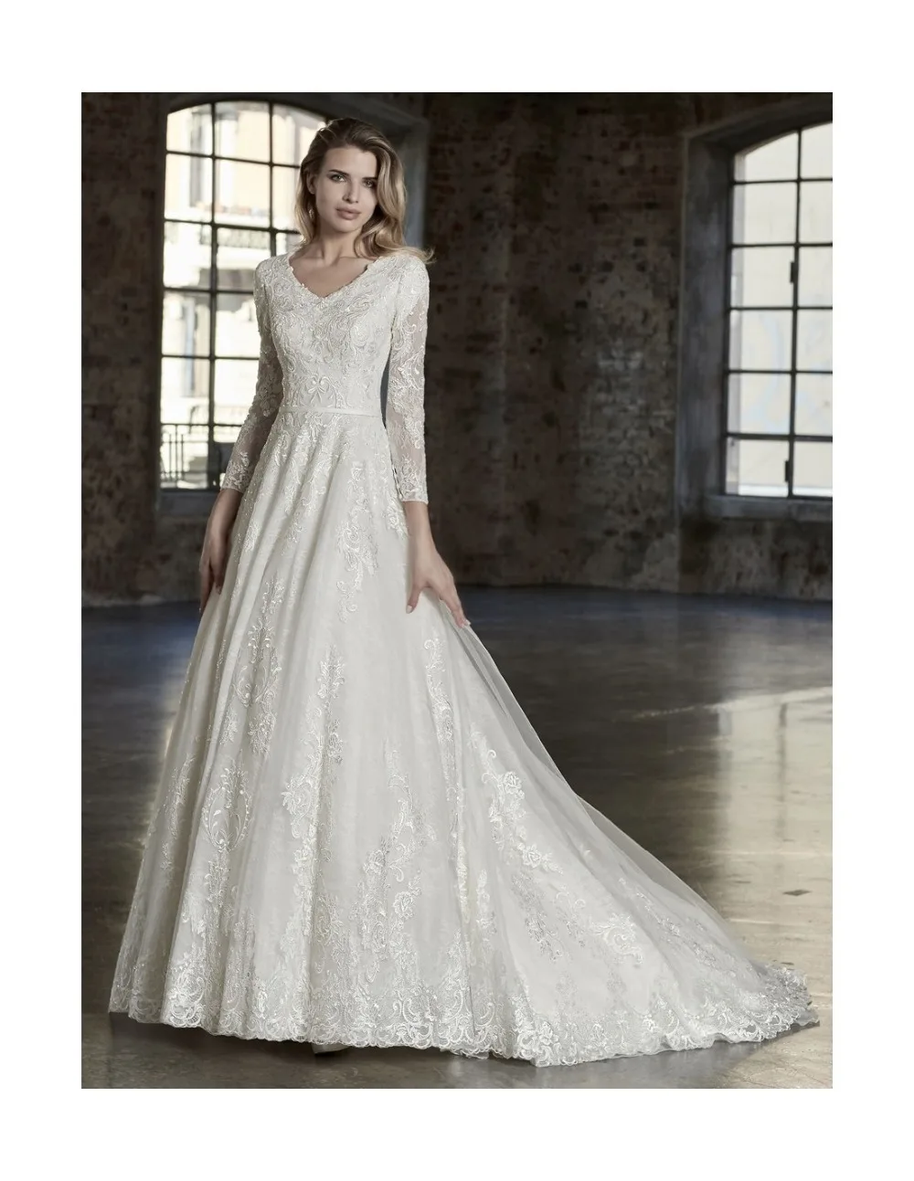 

2019 A-line Lace Tulle Modest Wedding Dresses With 3/4 Sleeves Vintage Lace V Neck Modest Wedding Gowns Religious Bridal Gown