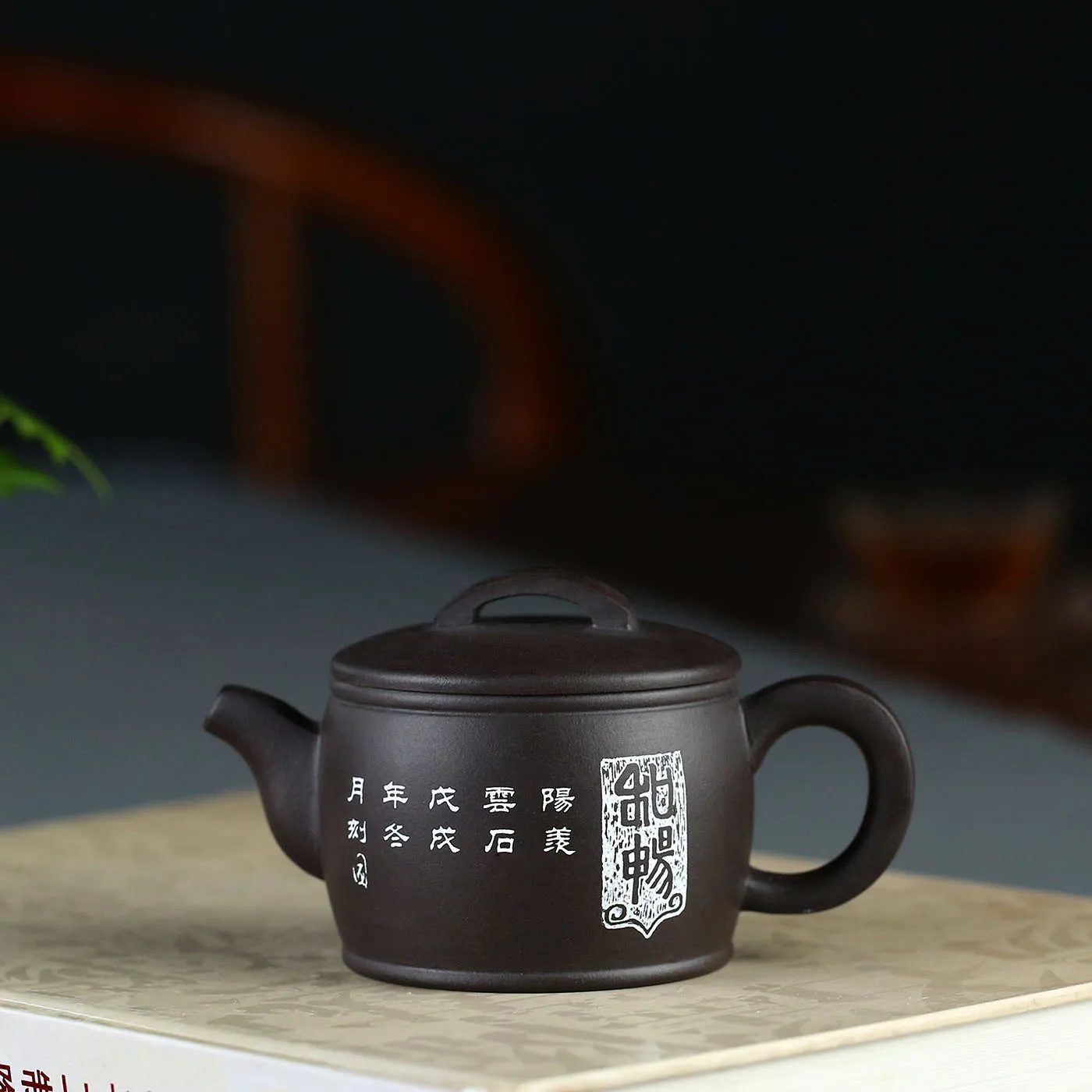 

Enameled Pottery Teapot Famous Manual Raw Ore Black Clay Tile Tile Pot Kung Fu Tea Have Household Infusion Of Tea Kettle