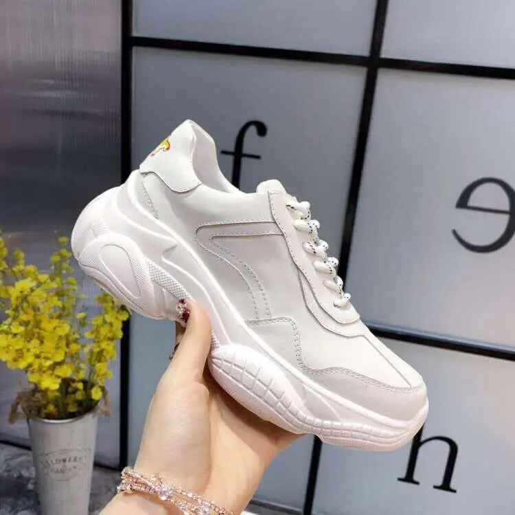 

Fast delivery 2019 four seasons round toe women sneakers genuine leather comfortable cross-tied women shoes n