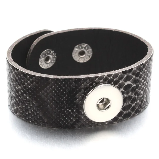 Gorąca sprzedaż 32 kolory Snap skórzana bransoletka Retro ręcznie pleciony skóry przycisk Snap bransoletki bransoletki Fit kobiety 18 MM przystawki biżuteria tanie tanio Moda TRENDY XINNVER Wiosna-ring-klamrami Ustawienie ramki Miedzi Ze stopu cynku Skóra ZE573 Charm bransoletki Wszystko kompatybilny Gorąca sprzedaż 32 kolory Snap skórzana bransoletka Retro ręcznie pleciony skóry przycisk Snap bransoletki bransoletki Fit kobiety 18 MM przystawki biżuteria tanie tanio Moda TRENDY XINNVER Wiosna-ring-klamrami Ustawienie ramki Miedzi Ze stopu cynku Skóra ZE573 Charm bransoletki Wszystko kompatybilny