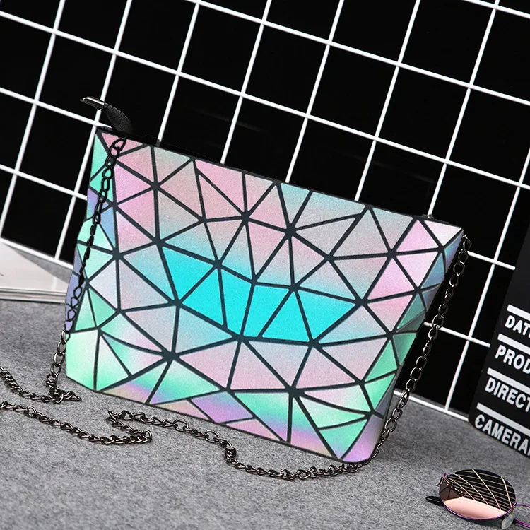

HOT Fashion Luminous Bag Women Geometry Diamond Tote Quilted Shoulder Bags Laser Plain Folding Handbags Hologram Women Bag