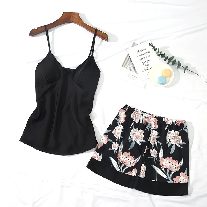 04-Black