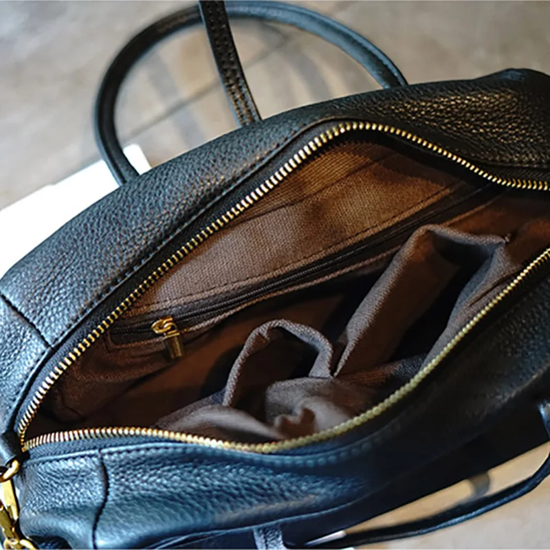 AETOO Simple and practical retro doctor bag cowhide shoulder light oblique cross bag portable commuter leather casual female bag