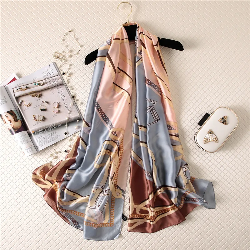 

Hijab Scarf Luxury Head Scarf Brand Women Scarf Classic Belt Chain Wrap& Shawl 2018 New Autumn Winter 180*90cm Pashmina Stole