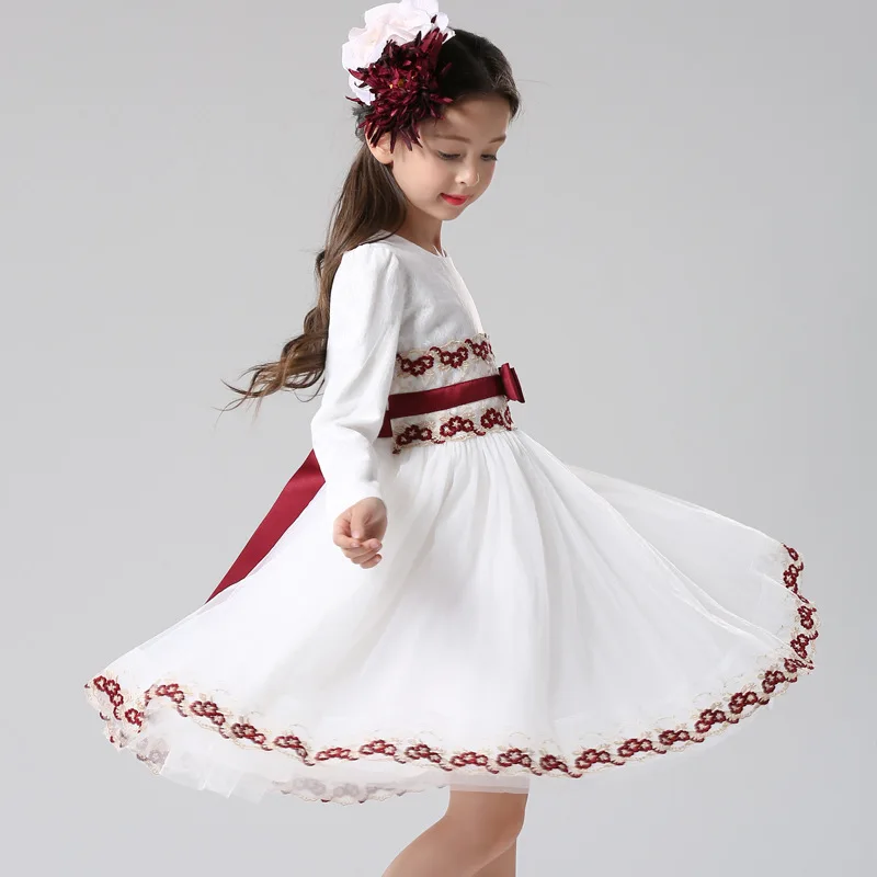Girl white dress size 7 11