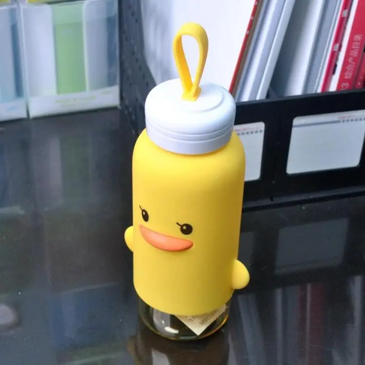 kids character water bottles