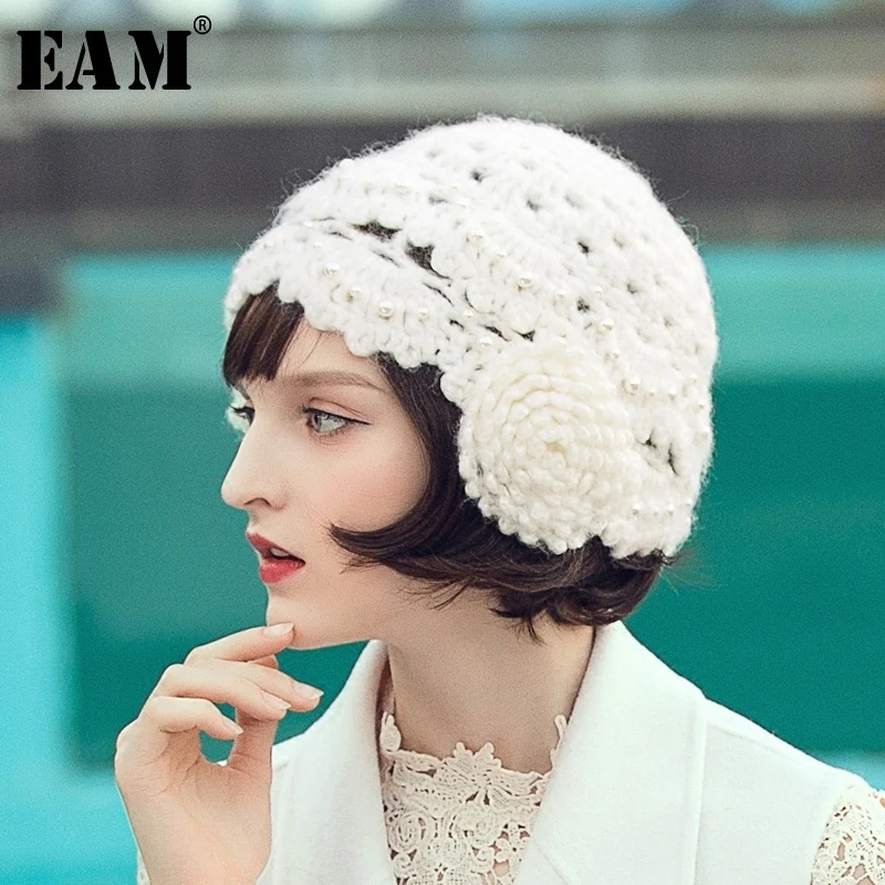 

[EAM] 2019 Spring Summer Woman Stylish New Listing Solid Color Knitting Spliced Imitation Pearl Earmuffs Beret Hat LD998