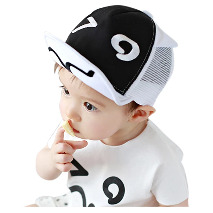 Модные черно-белые детская шляпа летом сетки мягкие Брим отбортовки солнце шляпа Бейсбол Кепки