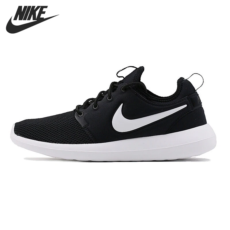 nike roshe two men
