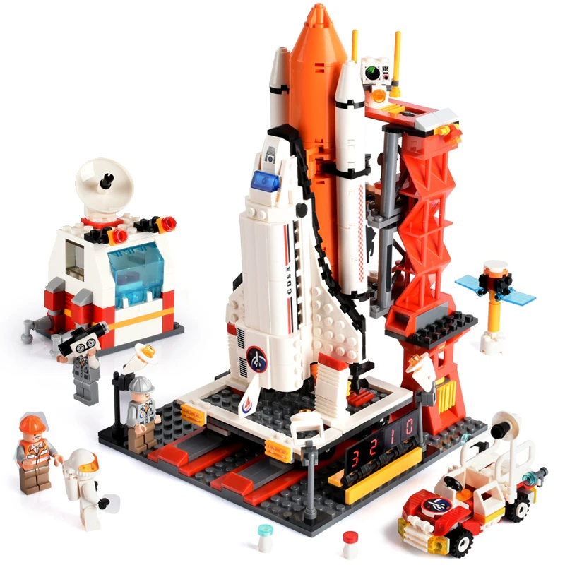 

679pcs Spaceport Space Shuttle Blocks Space Center DIY Building Brick Compatible Legoed City Educational Toys For Children Gift