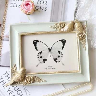 

French style elegant three-dimensional cute bird light blue painted gold retro photo frame horizontal photo frame