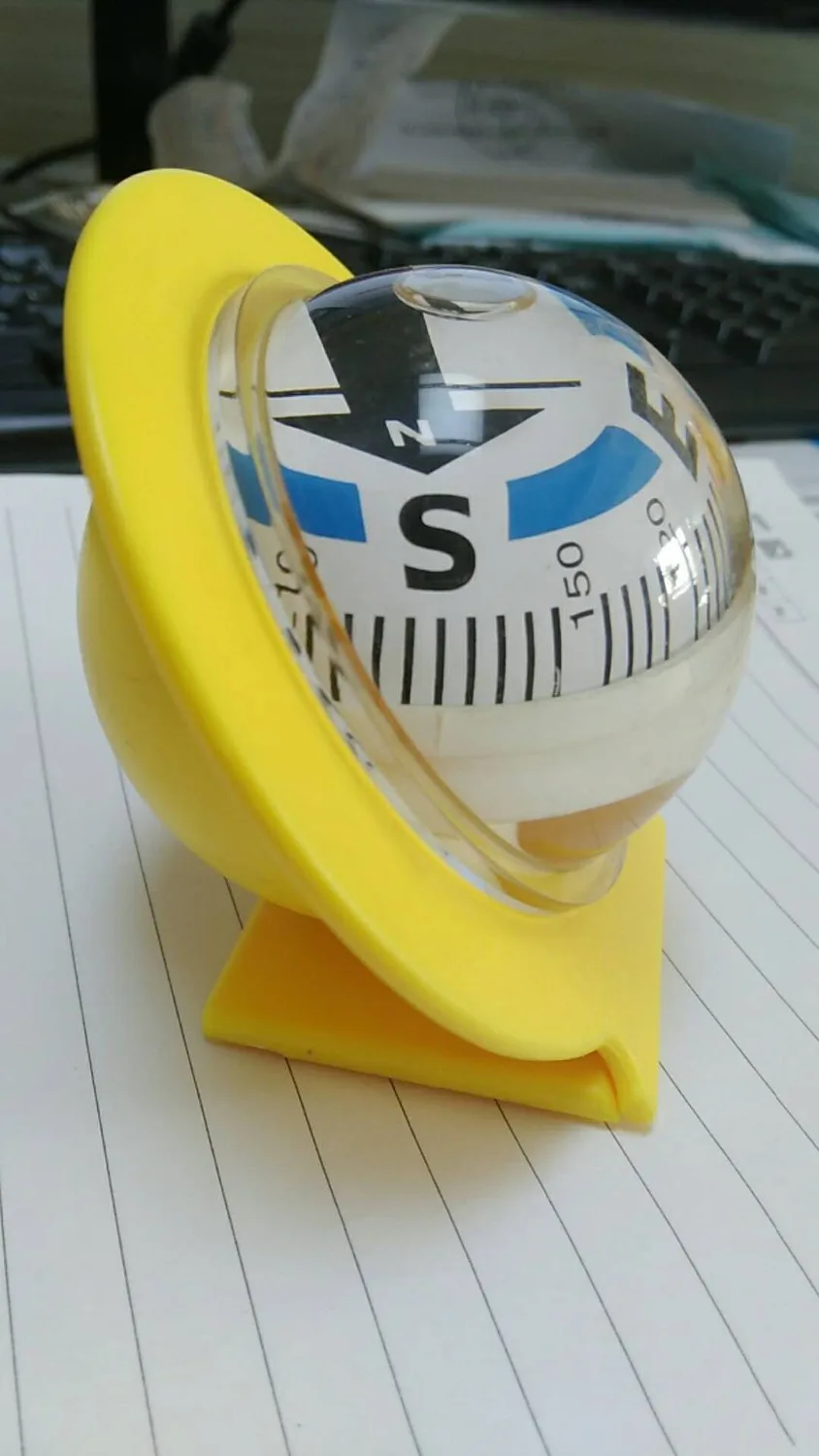 Onboard compass for outdoors first aidin Safety & Survival from Sports