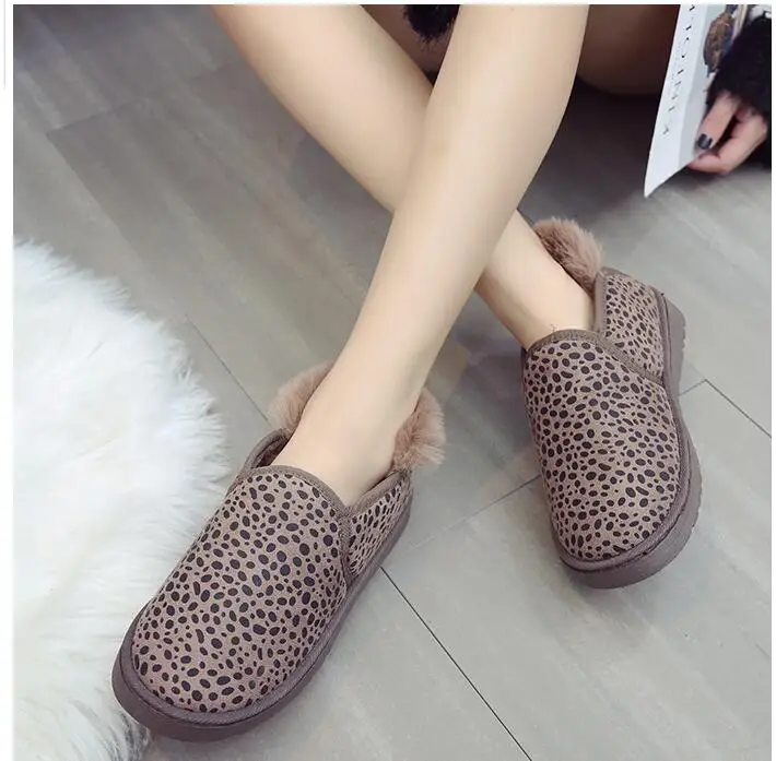 

2019 new Korean version of the wild student winter lazy warm plus velvet bread shoes