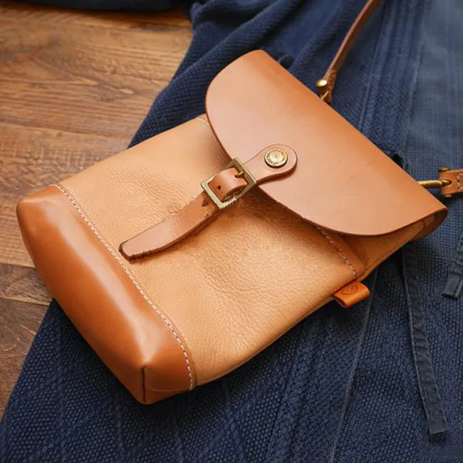 [B-079] DIY handmade leather art god style French edging shoulder bag's good paper drawings 1:1 scale file | Дом и сад