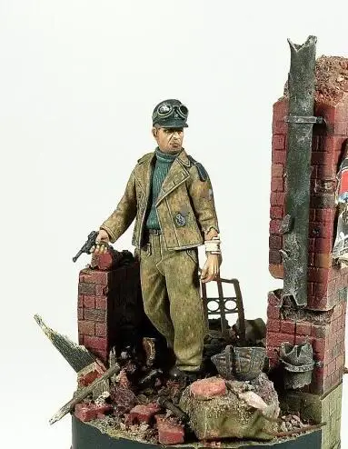 

1/35 Resin Figures Soldier 1pc (no base) Model Kits