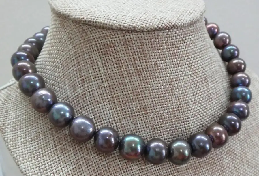 

Tahitian 11-12mm Peacock Green Pearl Necklace 17inch