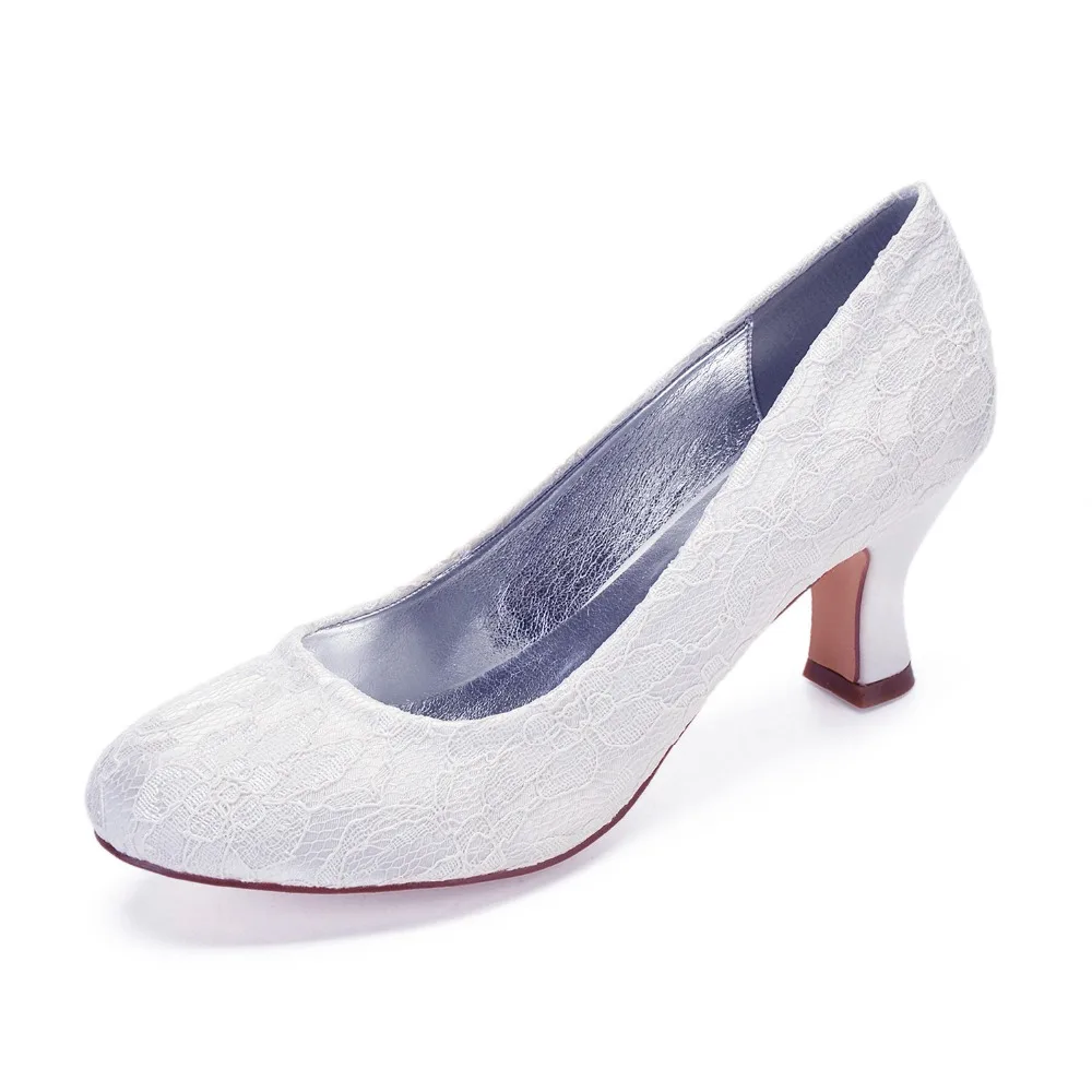 White lace rounded toe shoes