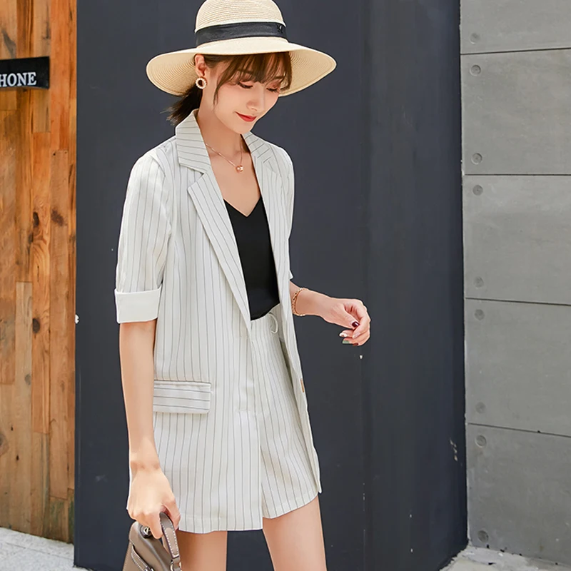 

Summer 2 Pieces Set Striped Female Short Suits Single-breasted Jacket Blazer & Elastic-waisted Shorts Women Pant Suits 2019