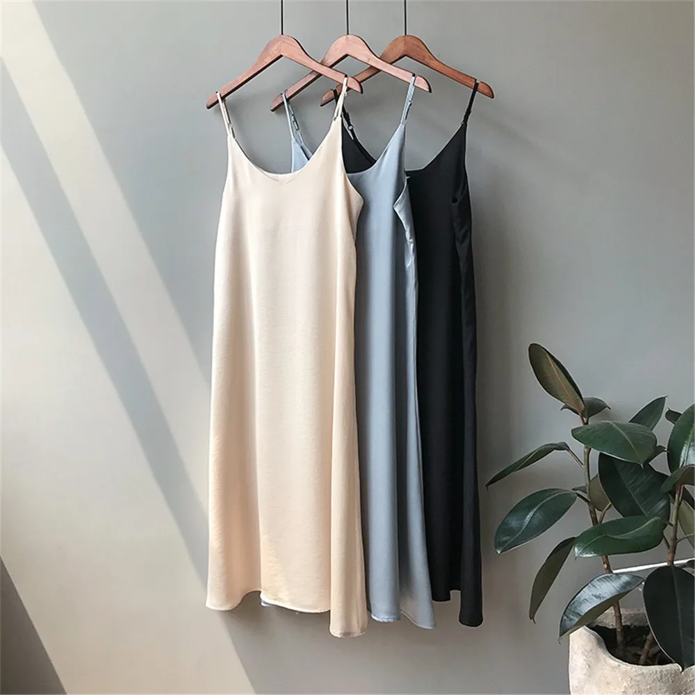 Women Summer Satin Dress 2019 Women's Sexy Dress Luxury Shiny Sundress Imitation Silk dress Y0368 Spaghetti Strap Dresses (24)