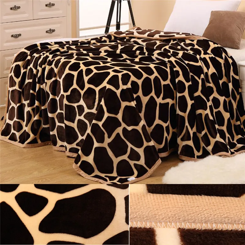 120cm*200cm Soft Close Skin Flannel Blanket No Pilling Thick Warm