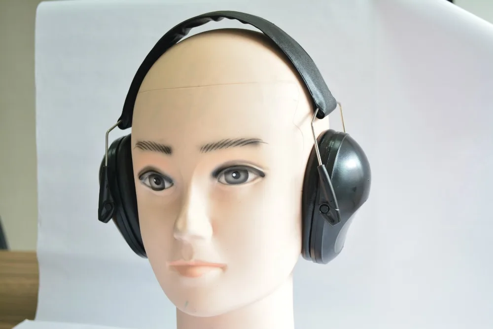 

2018 Anti-noise Ear Muff Hearing Protection Soundproof Shooting Earmuffs Earphone Noise Workplace Safety Noise Earmuffs Black