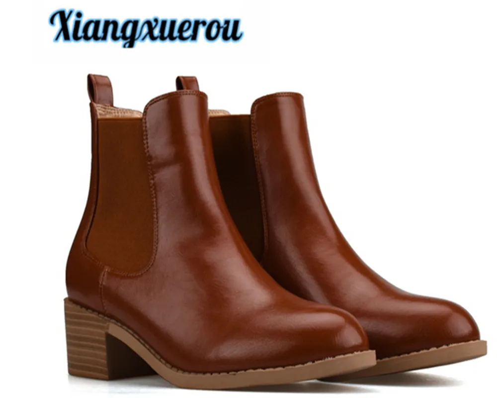 

Xiangxue The new 2018 model will be fitted with comfortable flat matte leather top elastic Chelsea boots for women