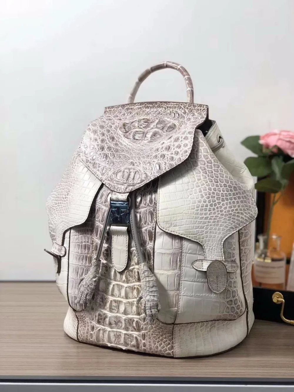 2018 new 100% luxury solid genuine real crocodile leather head skin Himalaya white color backpack daily bag for men and women