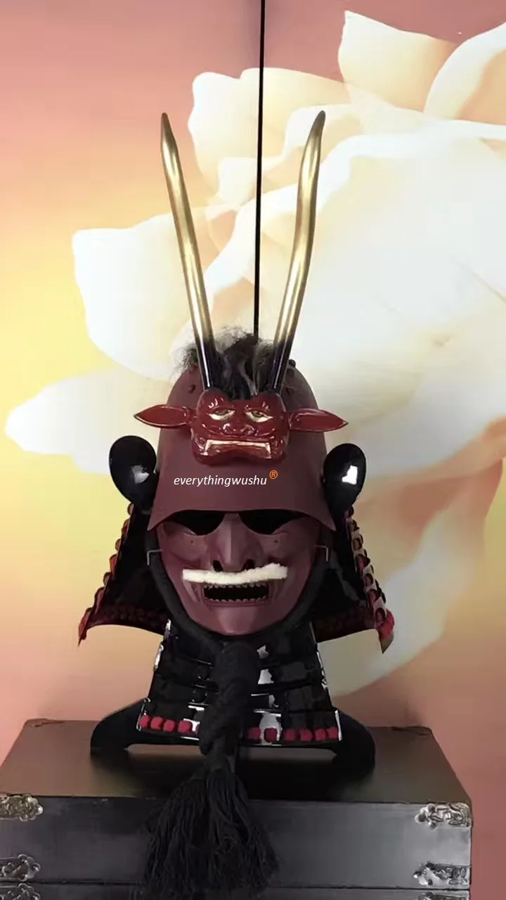 

Real Japanese Armors Helmet of Samurai Armors