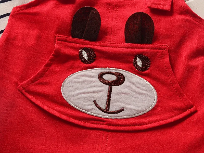 3040467369_1378813152