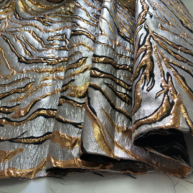 SASKIA 1 метр полоса жаккардовая парча ткань для шитья окрашенная пряжа ткань Лоскутная Ткань Золото Серебро металлик платье Ткань Diy