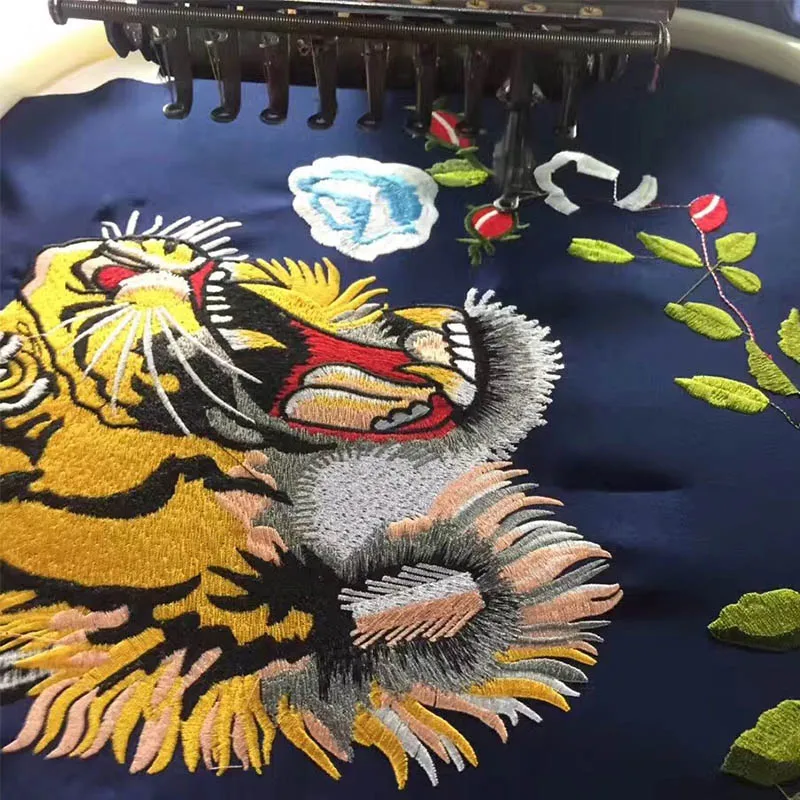 Women Bomber Jacket Coat Reversible Baseball Jackets Sukajan Vintage Tiger Head Embroidered Winter Pilots Outerwear