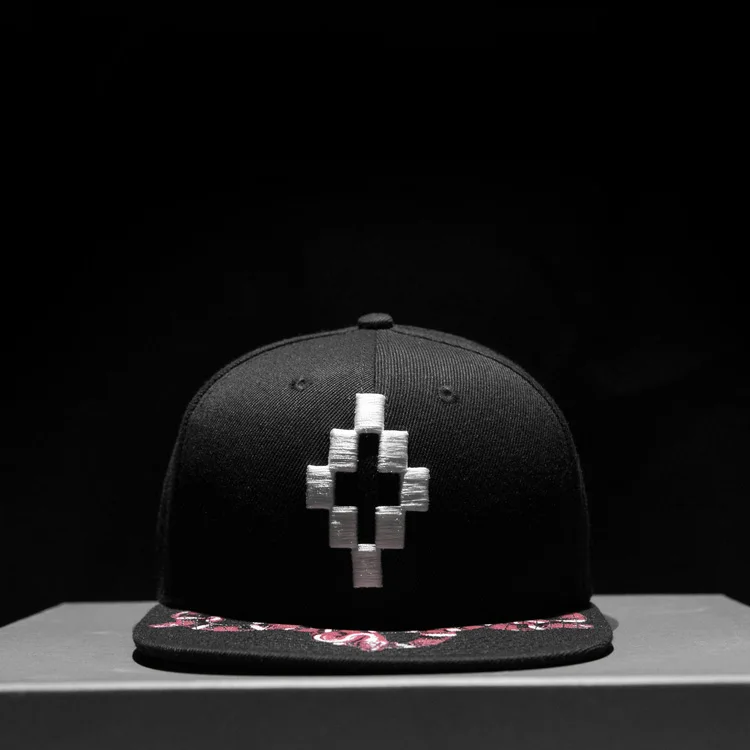 

2017 Marcelo Burlon Embroidery Black Baseball Caps Men Women Hip Hop Streetwear Snake Printed Fashion Men Snapback MB Caps