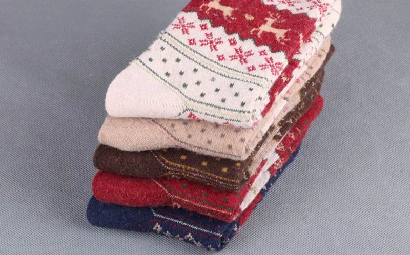 Christmas-Deer-Moose-Design-Casual-Warm-Winter-Knit-Wool-Female-Socks-Christmas-Decoration-Supplies-MR0022 (3)