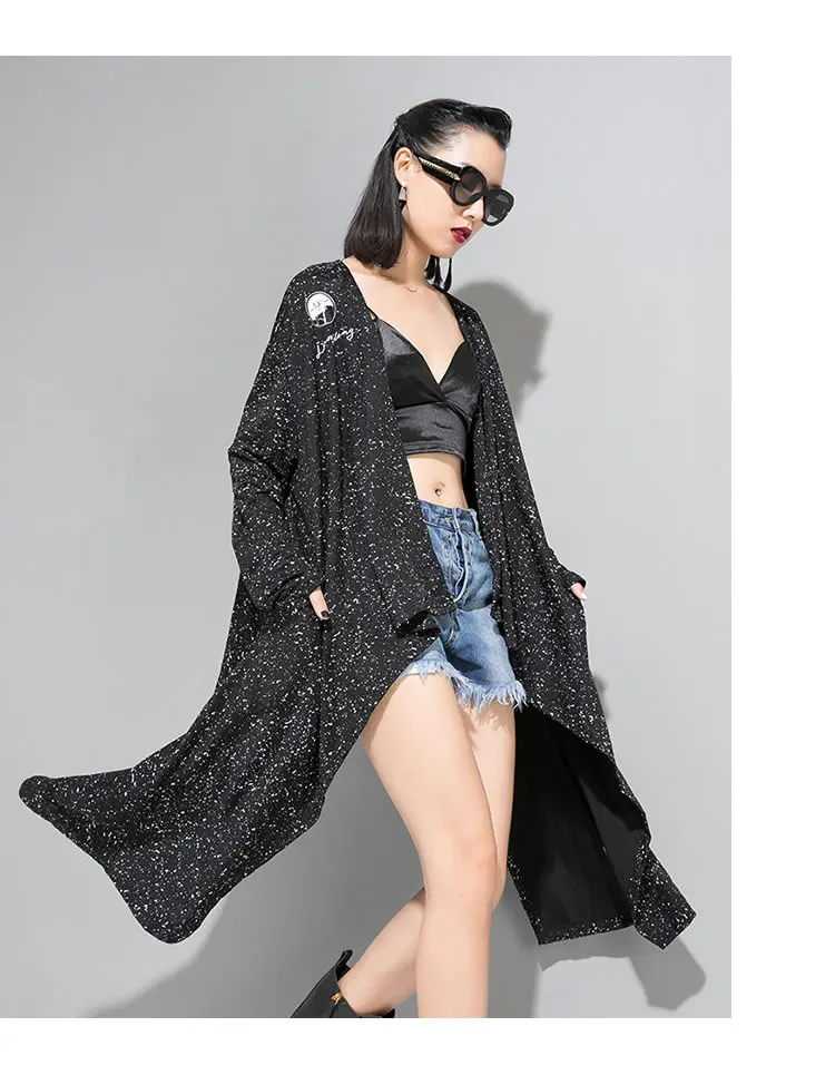 XITAO Irregular Long Pleated Trench Women Korea Fashion Print Letter Cardigans Wild Joker Street Style Coat New GCC1029