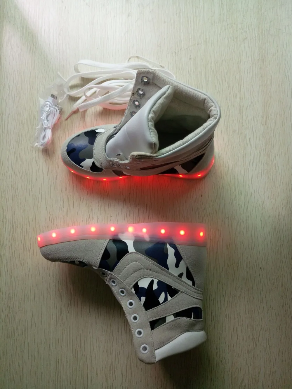 Модная детская светодиодный обувь цветные детские светящиеся кроссовки для мальчиков и девочек спортивная обувь зарядные устройства USB с высоким уровнем Детские Топы кроссовки
