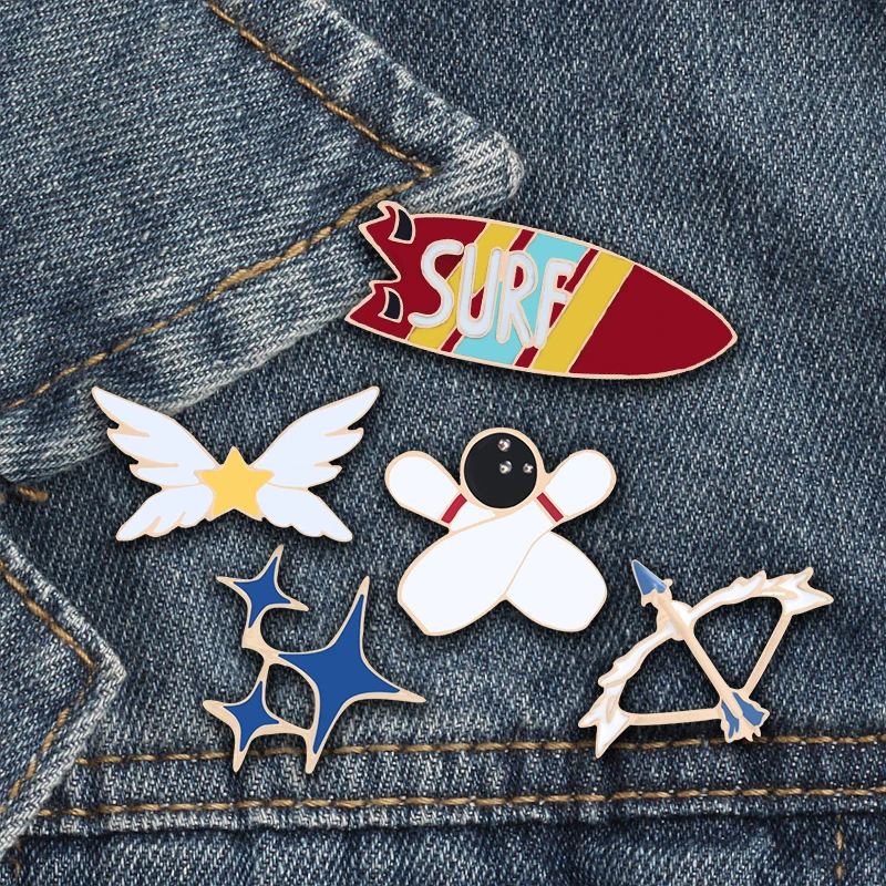 

Gifts for Boys Cool Cartoon Brooch Jewelry Women Surfing Archery Ball pin Cute Stars Wings Backpack Denim Shirt Props Decoration