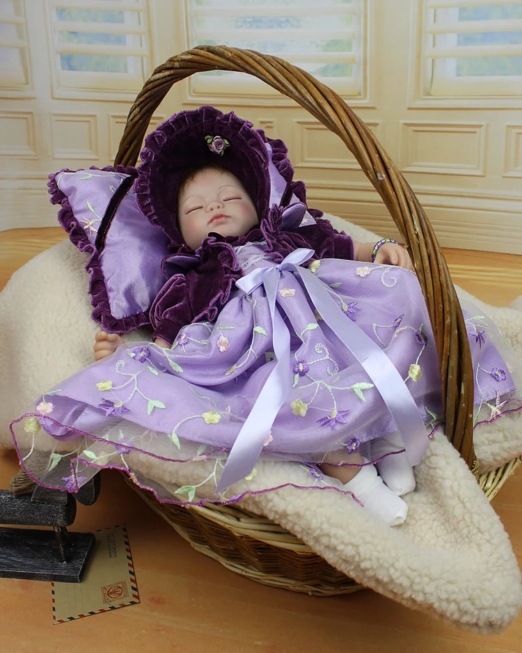 

About 42cm silicone reborn baby dolls play house handmade brinquedos newborn doll for child girl new year gift