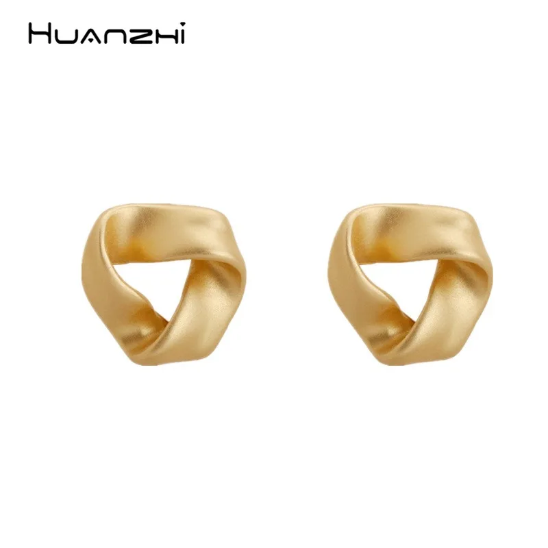 

HUANZHI 2019 Matte Triangle Gold Metal Plated Simple Irregular Vintage Stud Earrings for Women Party Wedding Girls Jewelry Gift