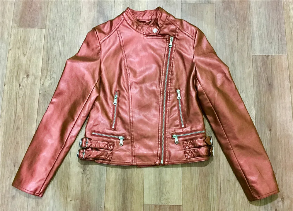Женская куртка из искусственной кожи; цвет розовый, красный, черный, серебристый; Лоскутная куртка с отрегулированной талией и узором сзади; короткое пальто из искусственной кожи; 17Dec
