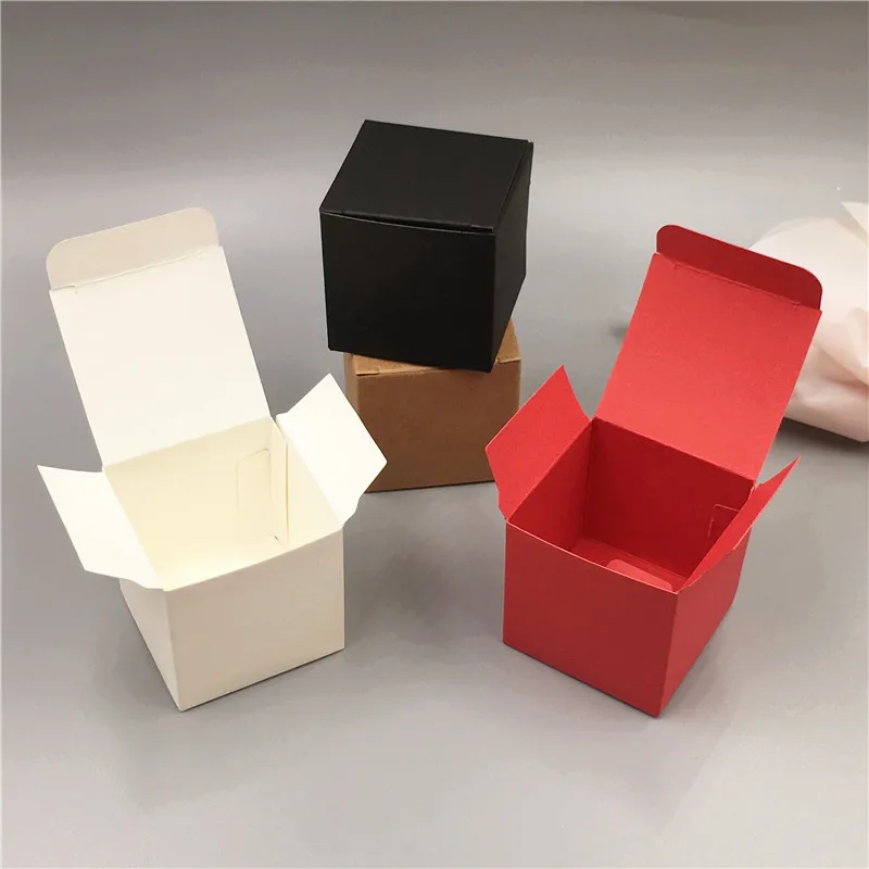 50 шт./лот крафт бумага 5x5x5 см кубические сердца коробки для праздничного торта